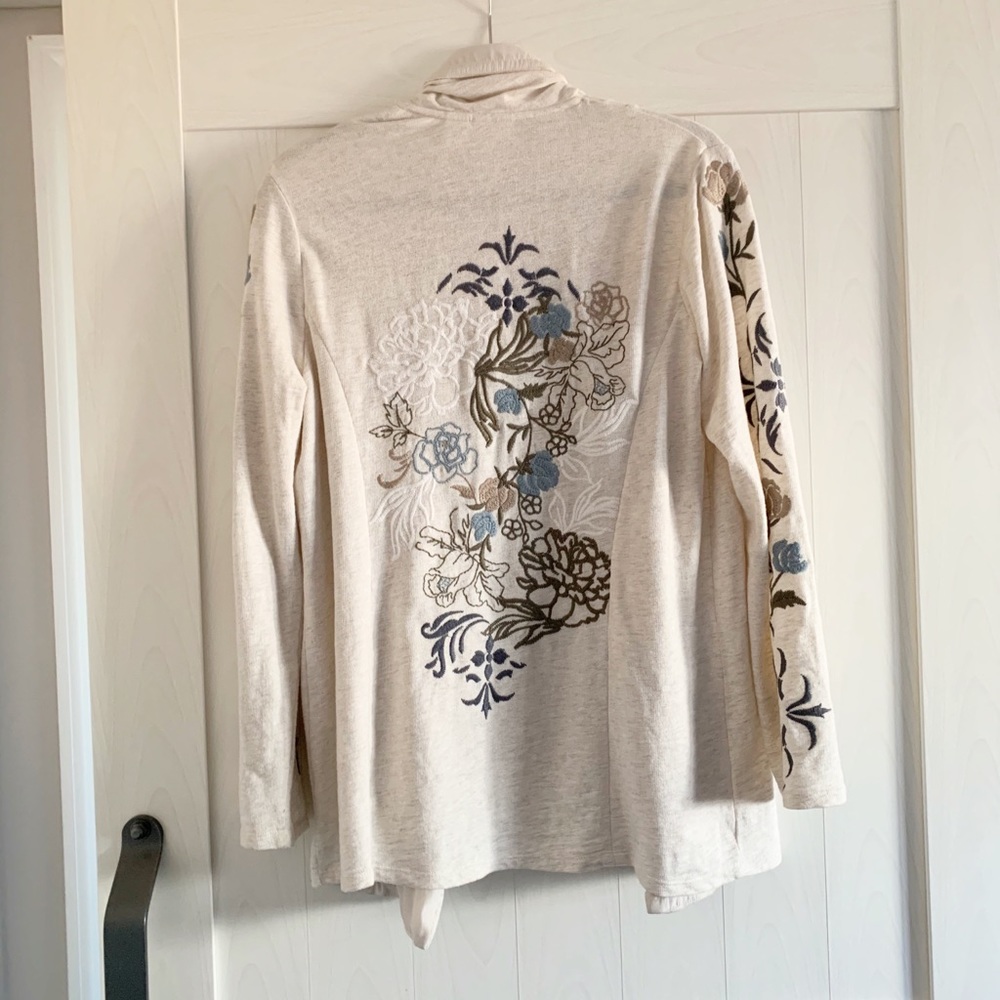 Zenergy by Chico’s Embroidered Cardigan